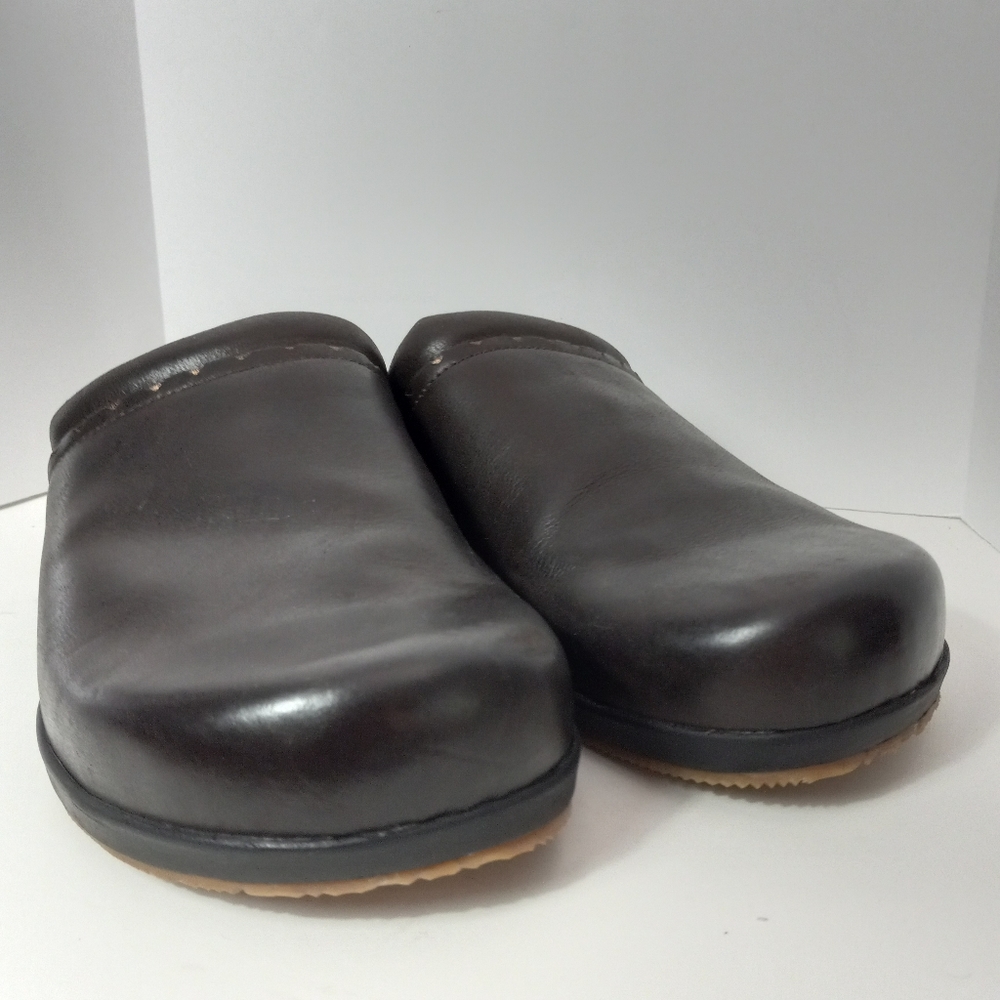 Aetrex Genuine Leather Slip On Clogs, Size 10, Brown Leather - Picture 2 of 8